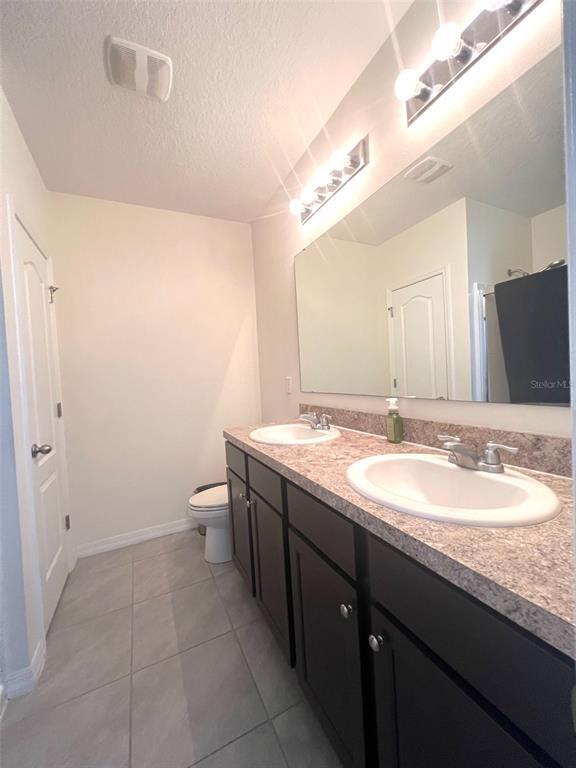 Building Photo - 9033 Alba Ln
