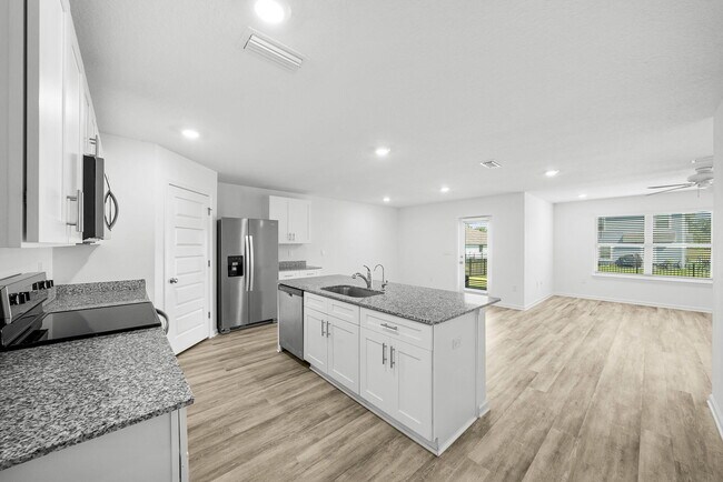 Building Photo - 39 Riverwalk Xing