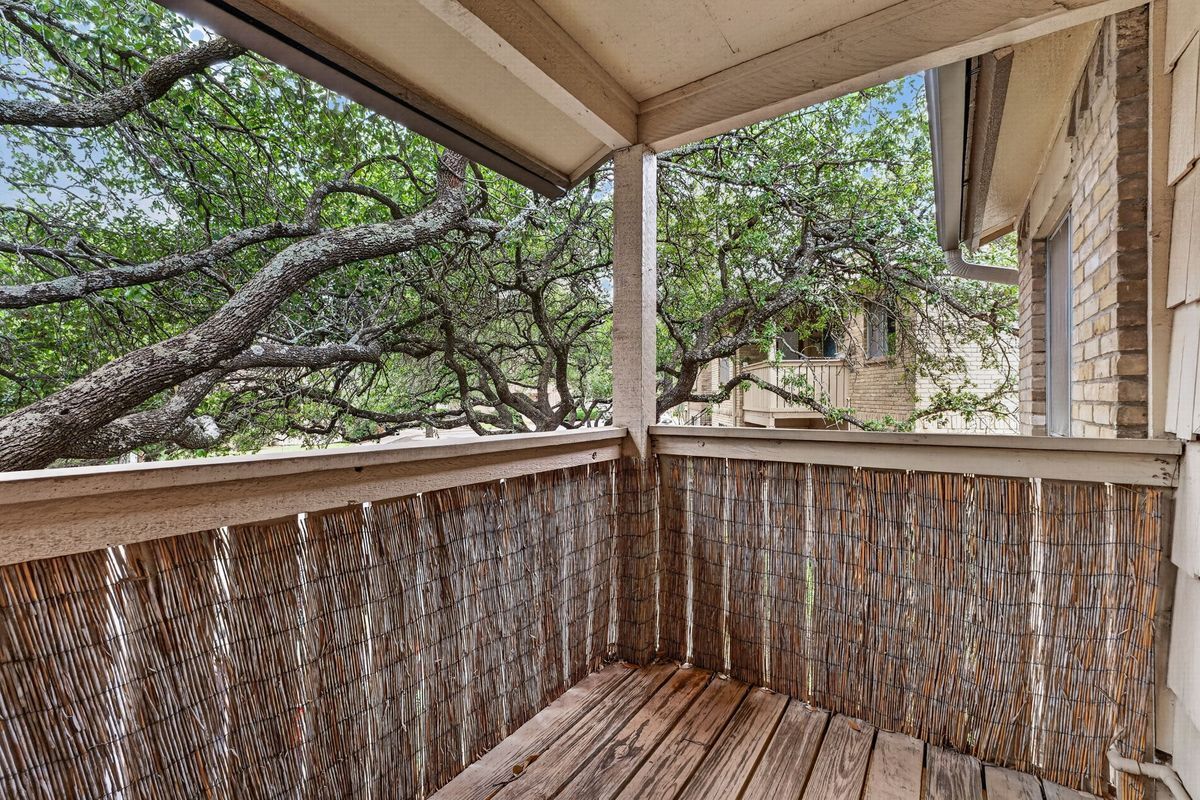 Building Photo - 8210 Bent Tree Rd