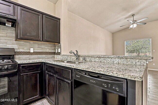 Building Photo - 14832 Orsten Artis Ave