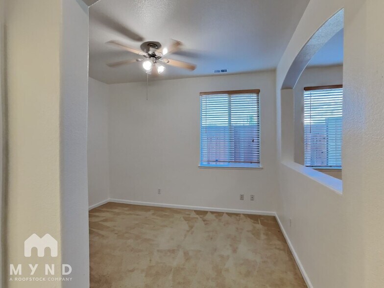 Building Photo - 9359 Lost Springs Ct