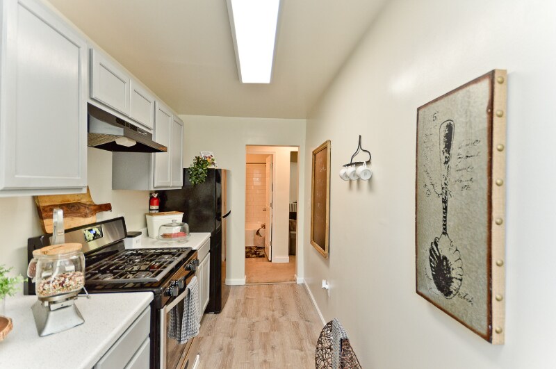 Building Photo - 94 Galveston Pl SW