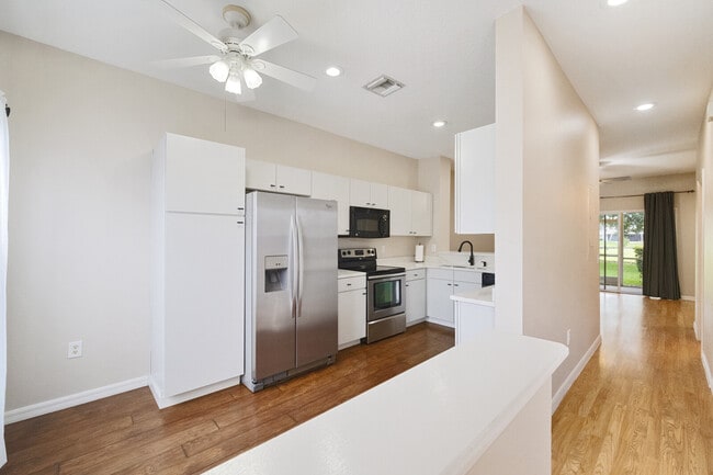 Building Photo - 18505 Pebble Lake Ct