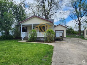 Building Photo - AVAILABLE NOW! Updated, Anderson 2 Bedroom...