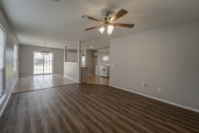 Building Photo - 344 Grant Springs Dr