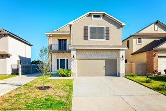 Building Photo - 3305 Charolais Dr