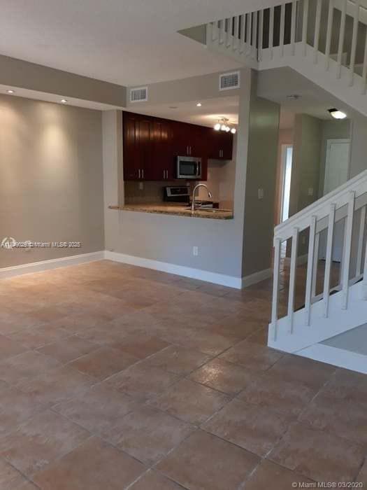 Building Photo - 11415 SW 149th Ct