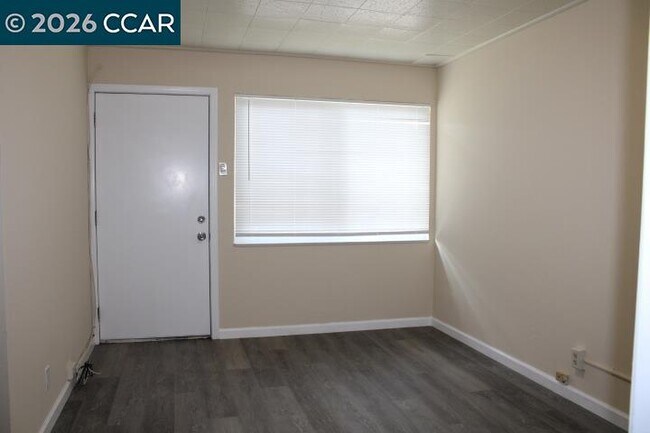 Building Photo - 2029 Nevin Ave