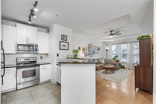 Building Photo - 821 Ralph McGill Blvd NE