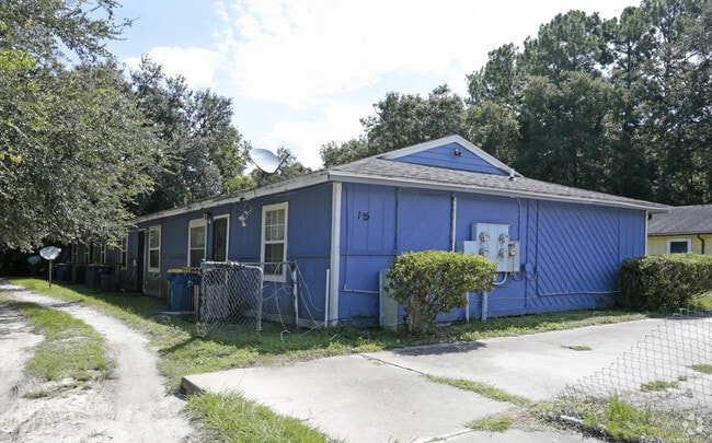 Building Photo - 4117-4125 Lorenzo Ct