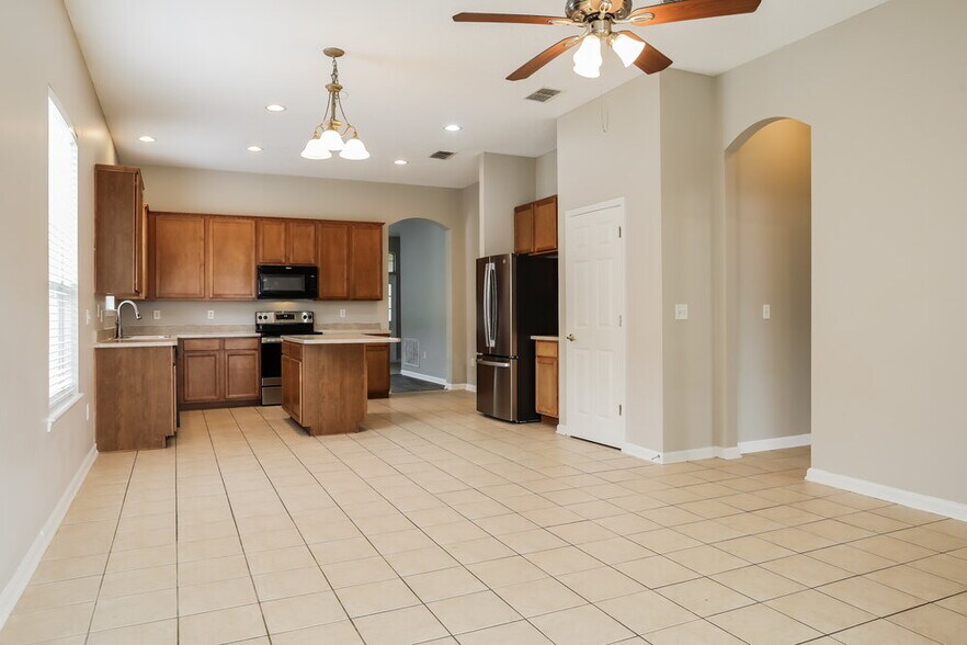 Building Photo - 3917 Leatherwood Dr