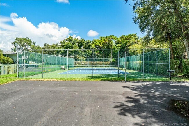 Building Photo - 1001 Sabal Ridge Cir