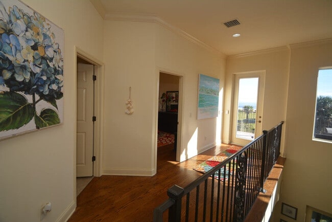 Building Photo - 58 Ocean St