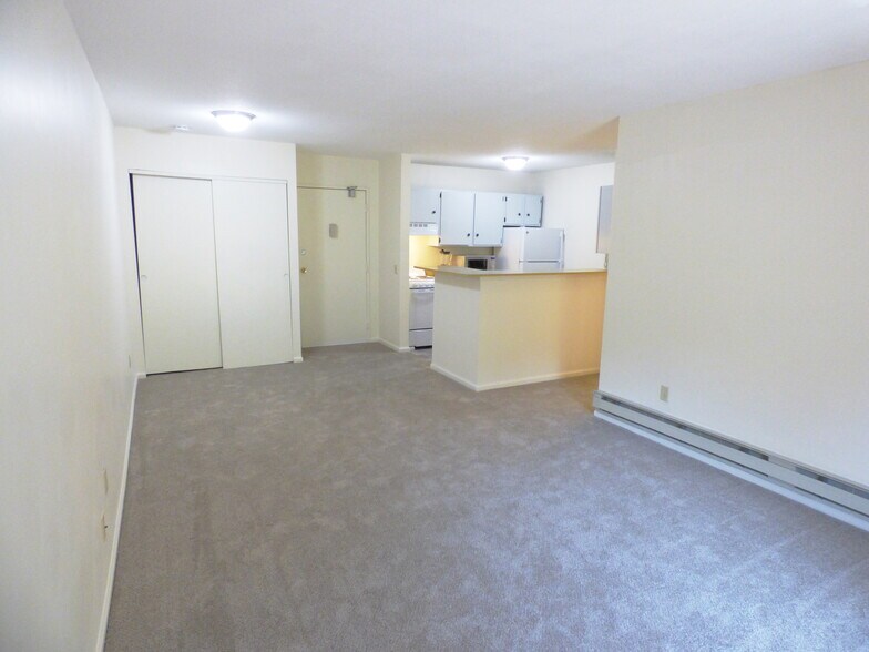 Building Photo - 24 Prospect St