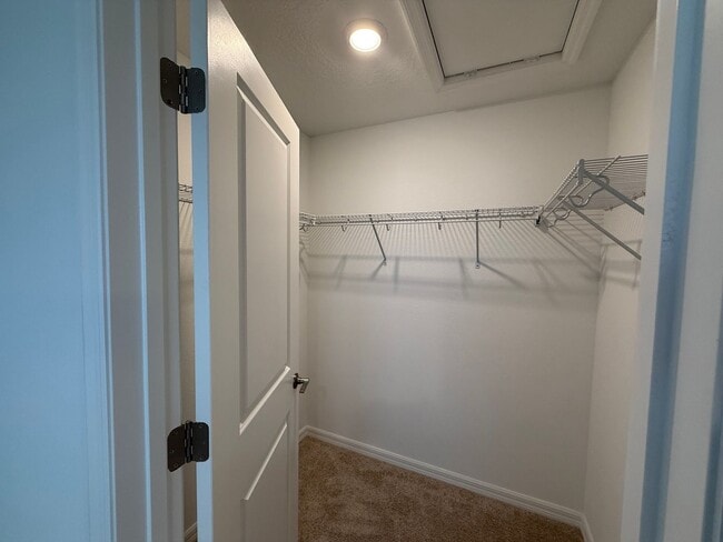 Building Photo - Palmero Community ~ 3 bed/ 2.5 bath Townhouse