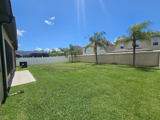 Building Photo - 2718 Atherton Dr