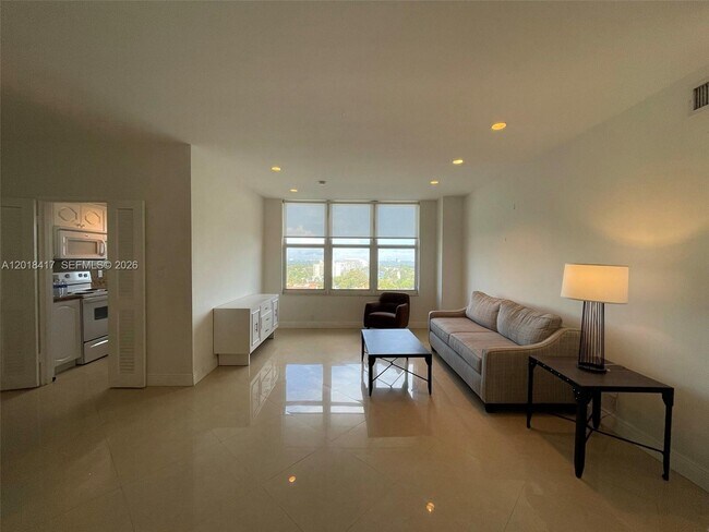 Building Photo - 4747 Collins Ave