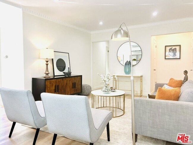 Building Photo - 1843 Normandie Ave