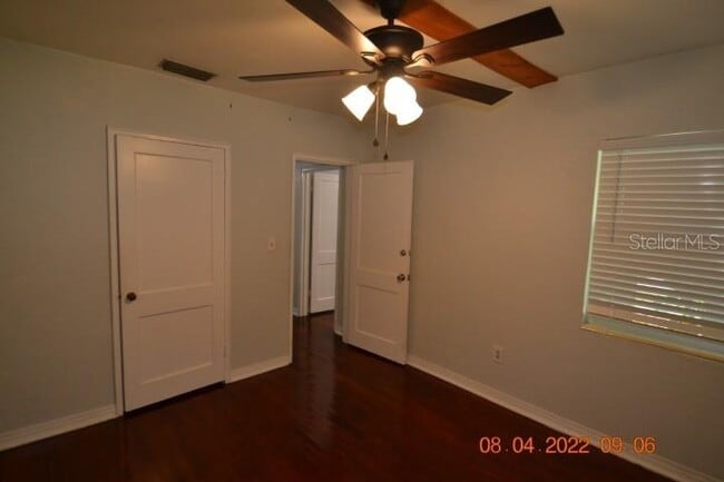 Building Photo - 2801 Sanders Dr