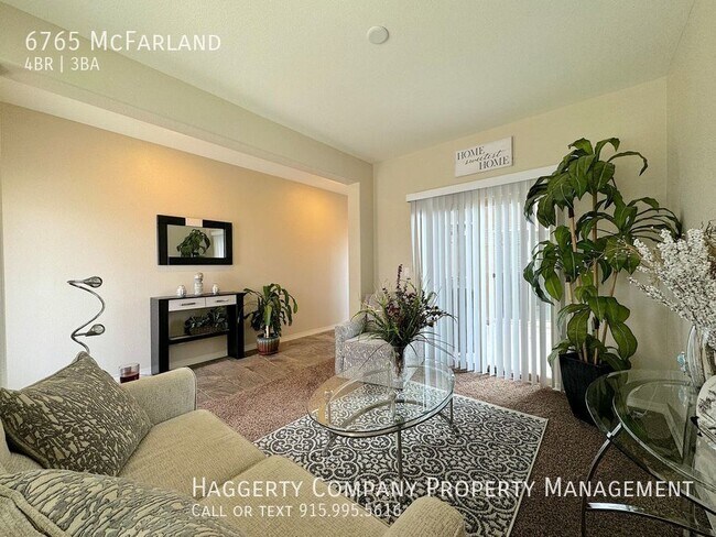 Building Photo - West El Paso 4 bed Refrig A/C with 3 car g...