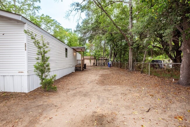 Building Photo - 2 Bedroom, 1 Bathroom Home in Charleston Farms - North Charleston