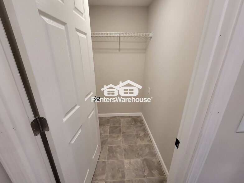 Building Photo - 906 1/2 S German Street