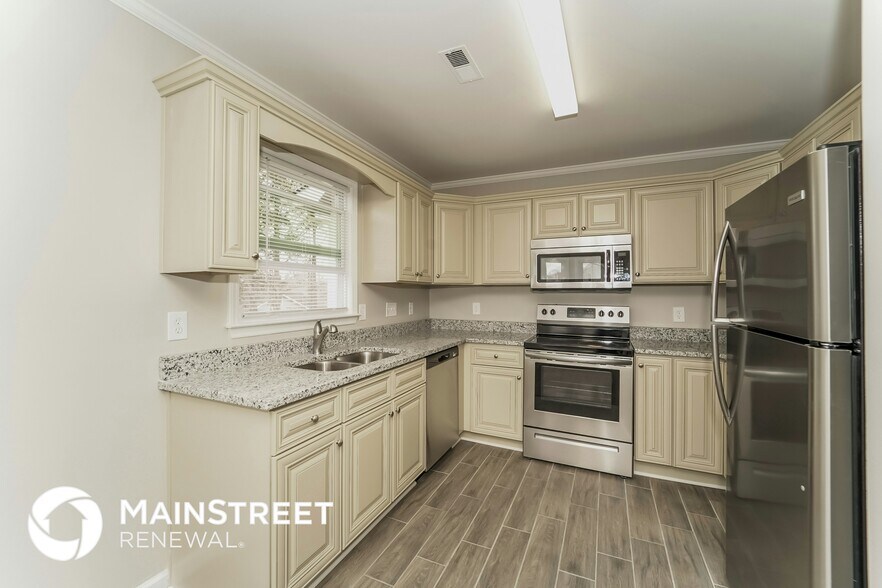 Building Photo - 8301 Rocester Dr