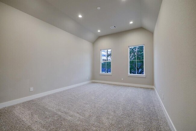 Building Photo - 6207 Nuben St