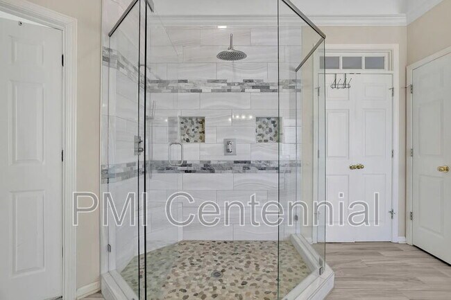 Building Photo - 120 Creekside Park Dr