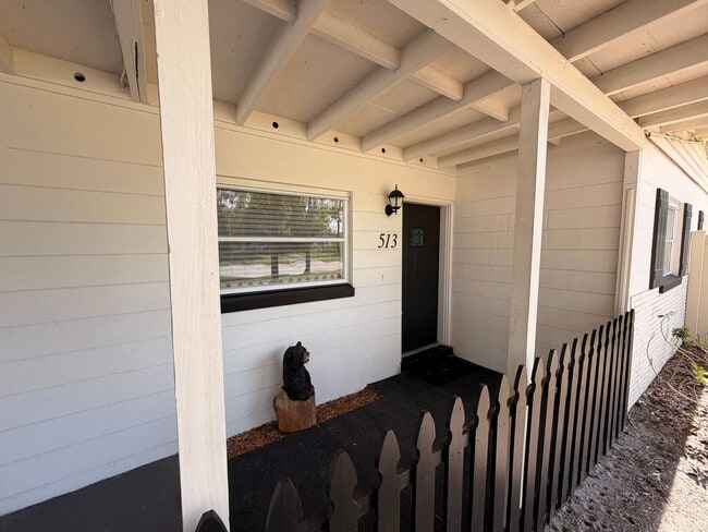 Building Photo - Modern Updated 3/2 in Winter Park Estates