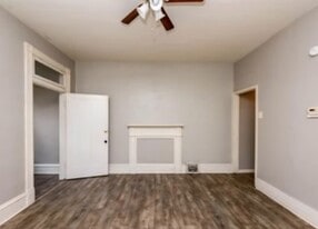 Building Photo - 312 N 10th St
