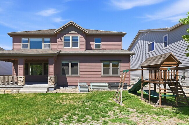 Building Photo - $4,340.95, 5 Beds - 3.5 Bath, Single Family Home in Broomfield with Pool Access!