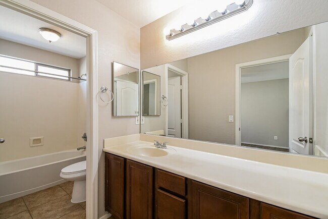 Building Photo - 39245 N Cali Cir