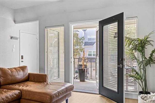 Building Photo - 3105 San Jacinto St