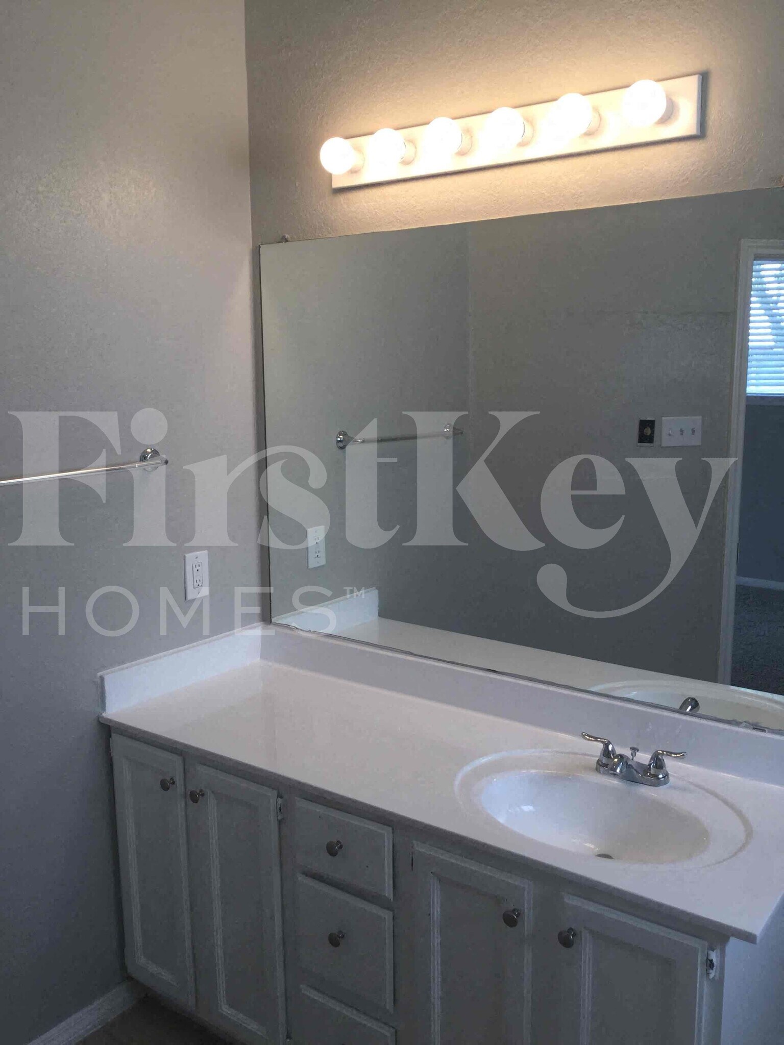 Building Photo - 5334 Riverport Dr