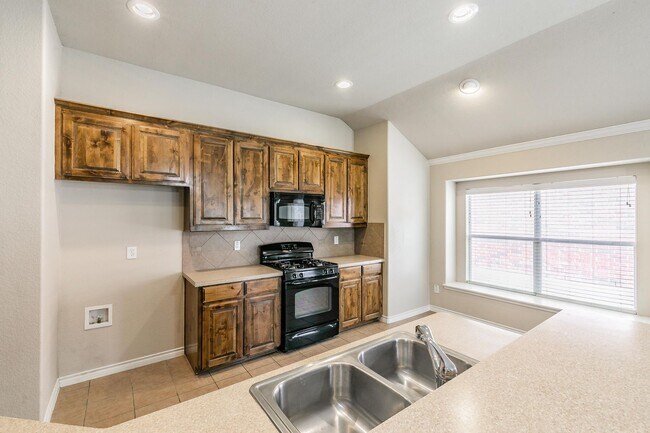 Building Photo - Single story 4 bedroom in Marine Creek Ranch
