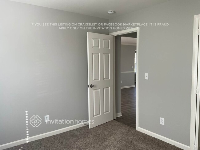 Building Photo - 1306 Waymar Way SW