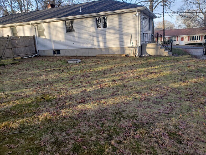 Building Photo - 507 Hancock St