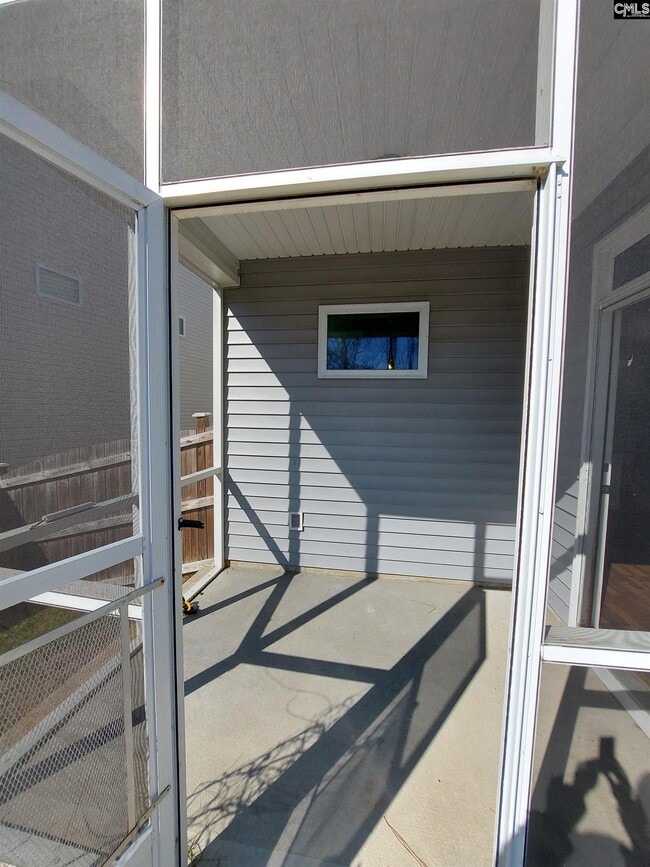 Building Photo - 203 Eagle Park Dr