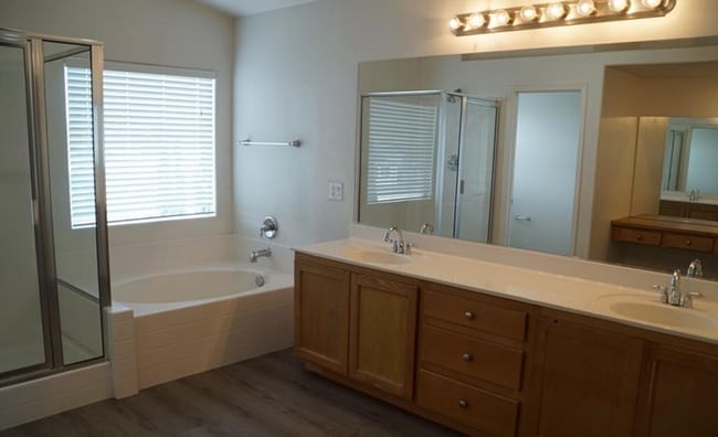 Building Photo - 494 Newberry Springs Dr