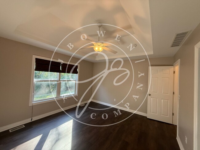 Building Photo - Beautiful  3-4 bedroom Sylvania Villa with...