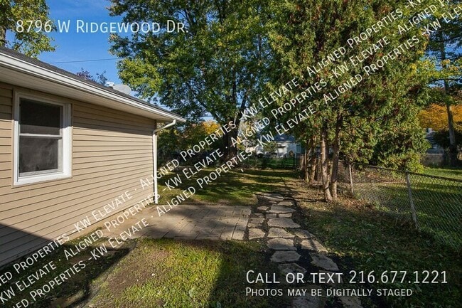 Building Photo - 8796 W Ridgewood Dr