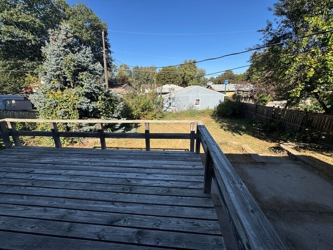 Building Photo - 3 bed 1 1/2 bath in NE Lincoln