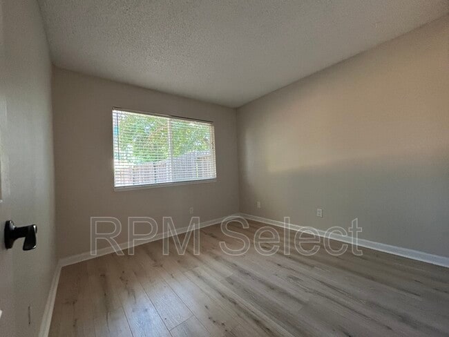 Building Photo - 5114 Rescue Ct