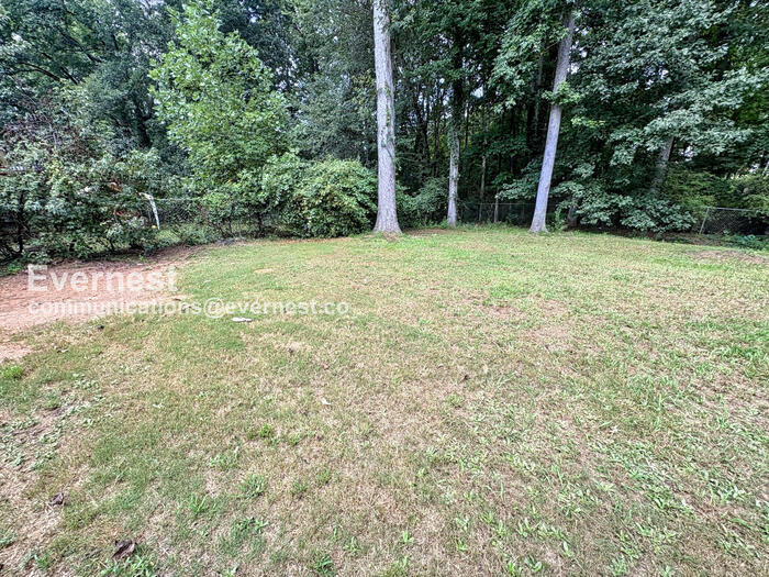 Building Photo - 229 Pebble Creek Dr