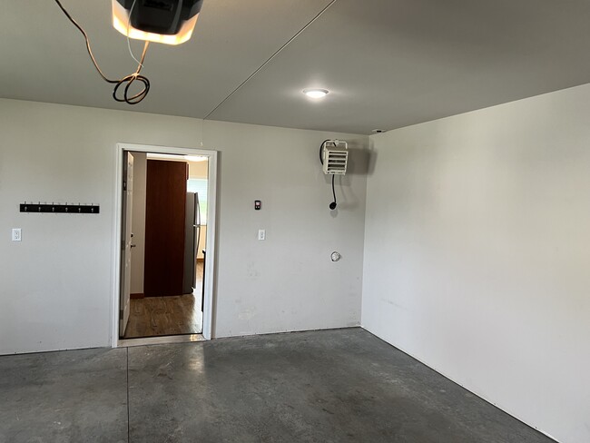 Building Photo - 1243 Salem Dr