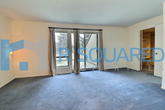 Building Photo - 401 100th Ave NE