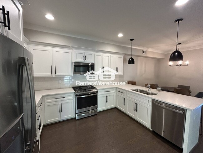 Building Photo - 406 Sunbelt Dr