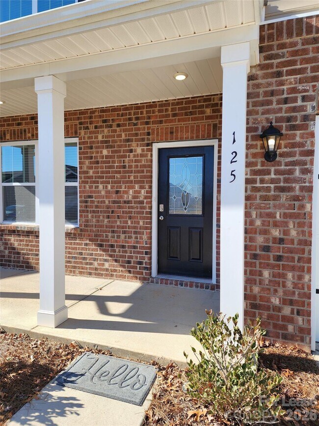 Building Photo - 125 Sycamore Xing Ct