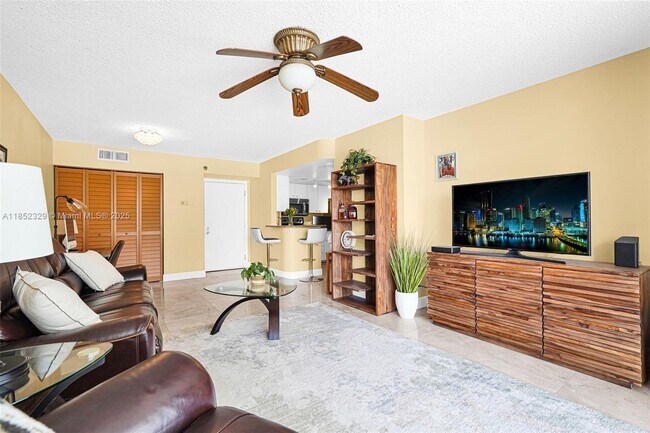 Building Photo - 770 Claughton Island Dr